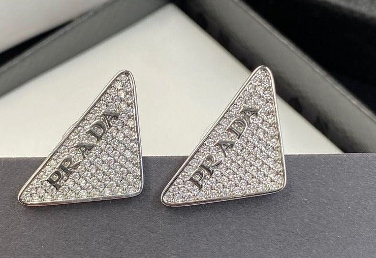 P triangle diamond earring
